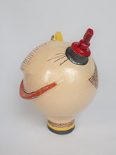 Afbeelding in Gallery-weergave laden, Kleurrijk "Kopstuk 2" Oranje-Rood-Geel Handgevormd Keramiek - ∅ 20 cm