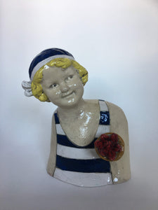 Beeld Badmeisje met Tulpen Creme-Blauw-Wit Handgemaakt Paperclay - 14 x 12,5 x 19 cm